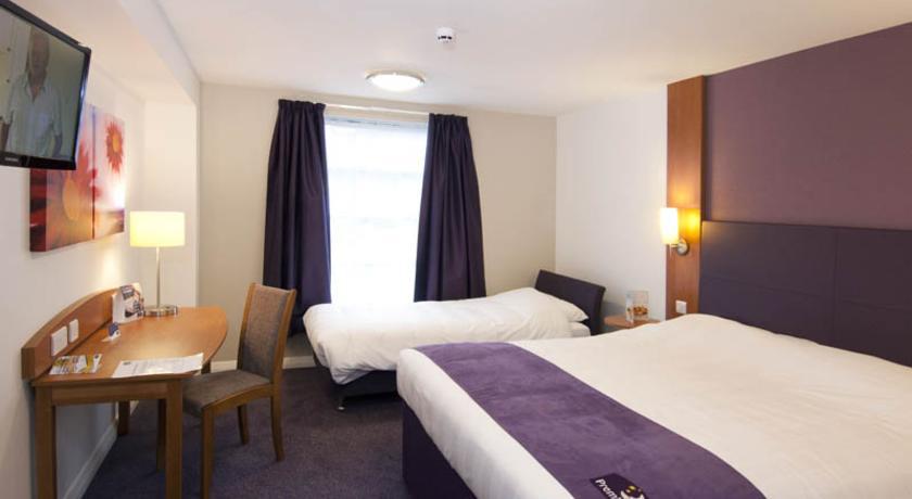 Premier Inn Basingstoke West Стая снимка