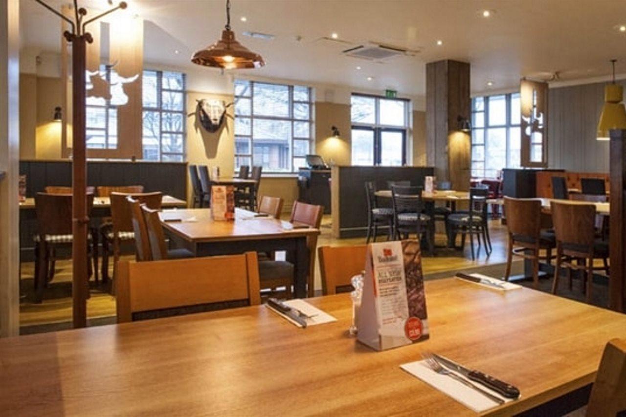Premier Inn Basingstoke West Екстериор снимка